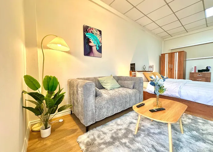 Modern Thai Hideout *
