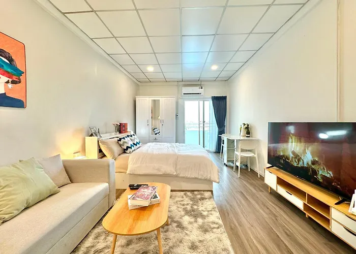 Modern Thai Hideout Bangkok